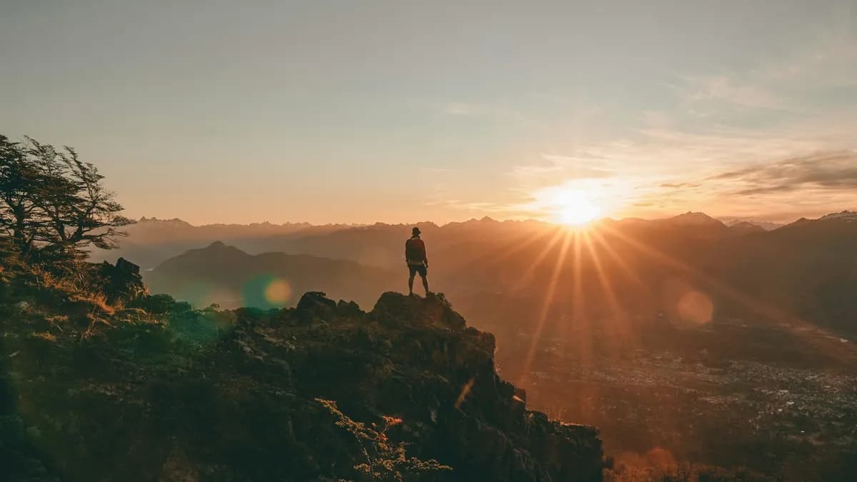 7 Best Self Improvement Retreats in 2026 : Transform Your Life Through Immersive Experiences