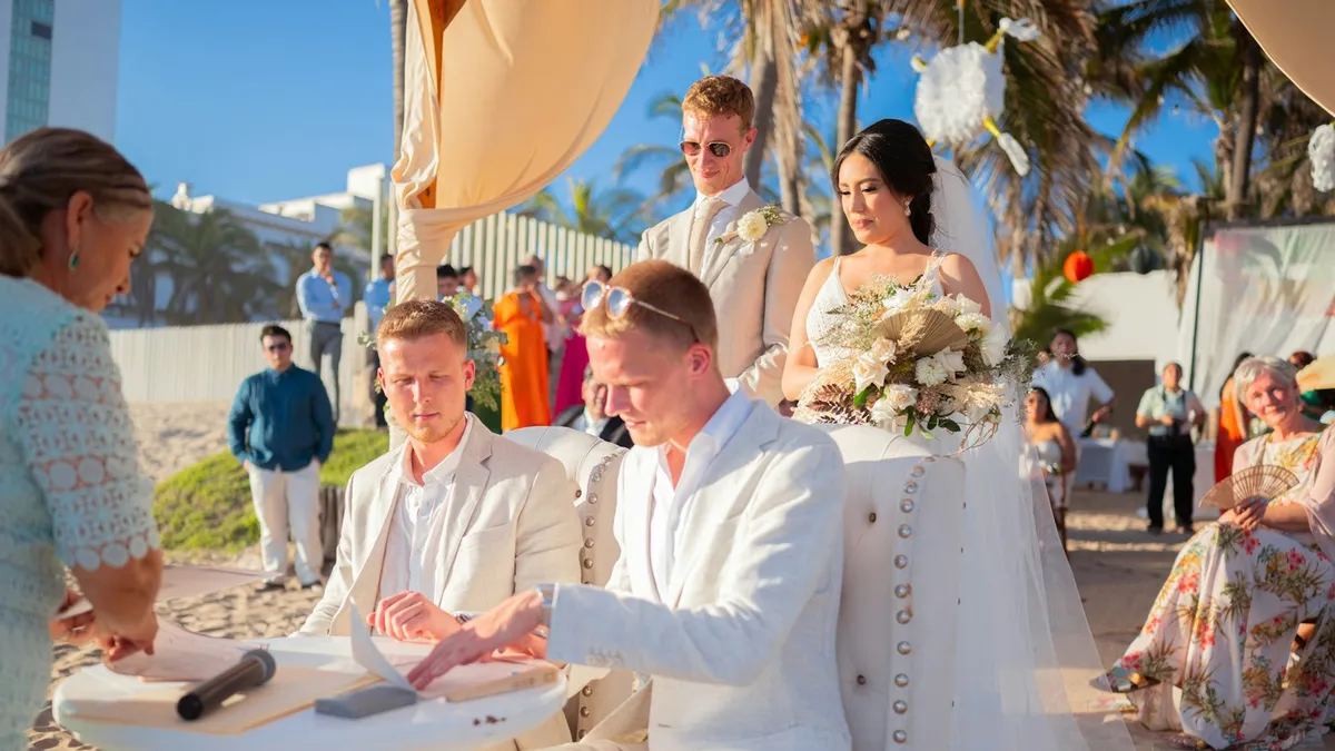 How to Plan a Destination Wedding: A 12-Month Timeline for Venue, Rooms, Guest Payments and RSVPs