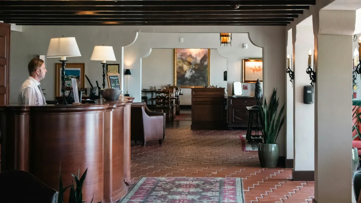 Stay-to-Play Rules and Tournament Hotel Blocks: A Team Manager's Guide